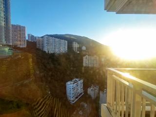 Happy Valley - The Altitude 02