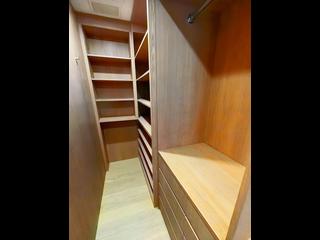 Mid Levels East - Bowen Place 06