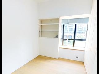 Mid Levels East - Bowen Place 12