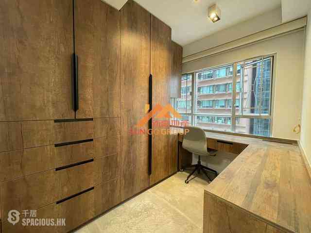 Mid Levels Central - Midland Court 07