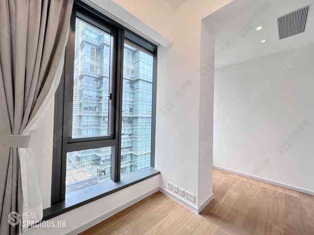 Wan Chai - Eight Star Street 14