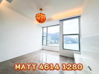 Repulse Bay - The Beachfront 09