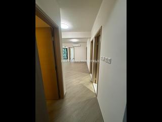 Mid Levels West - Hing Wah Mansion Block B 03