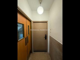 Mid Levels West - Hing Wah Mansion Block B 06