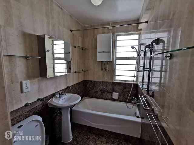 Pok Fu Lam - Scenic Villas 03