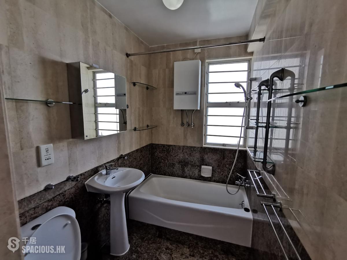 Pok Fu Lam - Scenic Villas 01