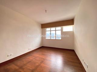 Tai Hang - Aurizon 09