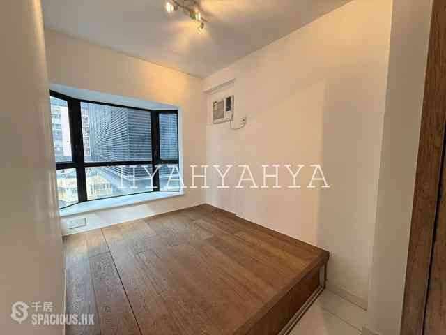 Soho - Lilian Court 03
