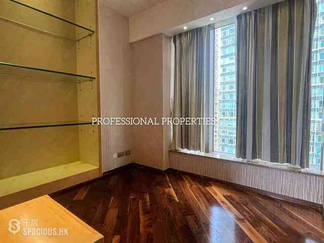 Tai Hang - The Signature 10