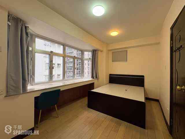 Sai Ying Pun - Yue Sun Mansion Block 1 01