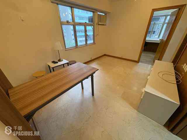 Sai Ying Pun - Yue Sun Mansion Block 1 06