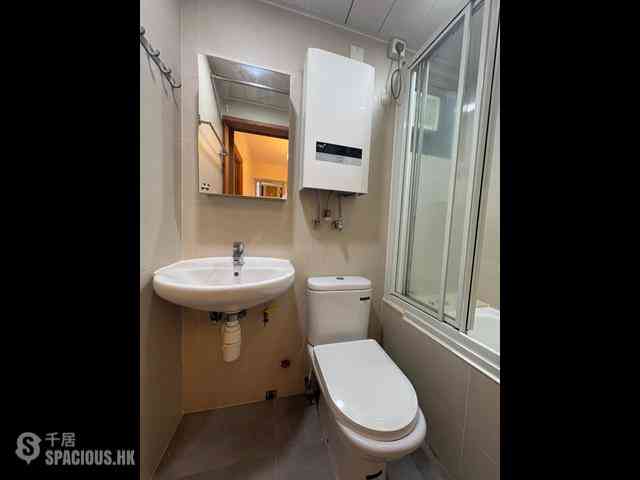 Sai Ying Pun - Yue Sun Mansion Block 1 08