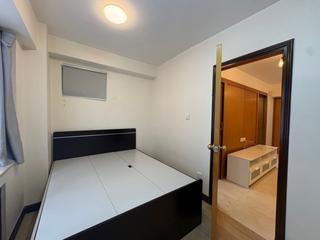 Sai Ying Pun - Yue Sun Mansion Block 1 11