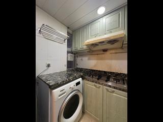 Sai Ying Pun - Yue Sun Mansion Block 1 13