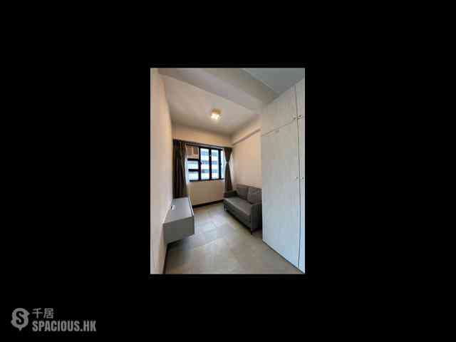 Wan Chai - Tung Kai Building 02