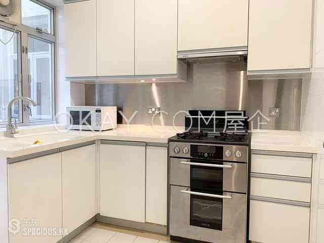 Mid Levels Central - 6B-6E, Bowen Road 03