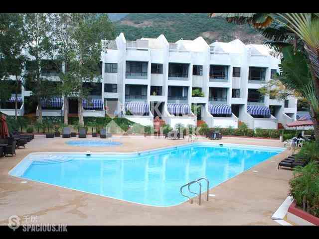 Repulse Bay - Burnside Estate 02