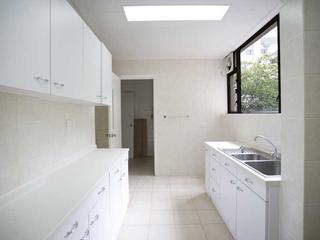 Repulse Bay - South Bay Villas 07