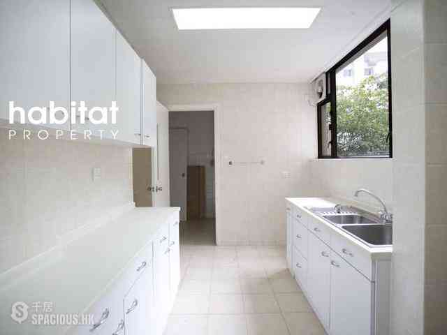 Repulse Bay - South Bay Villas 07