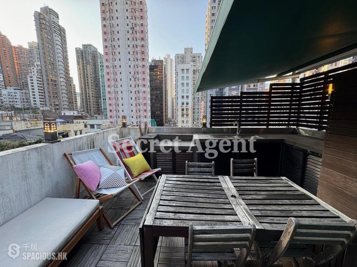 Sheung Wan - Tai Wing House 01