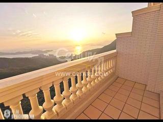 The Peak - The Mount Austin 17