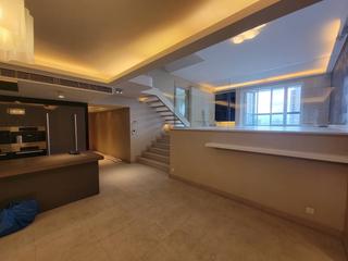 Mid Levels Central - May Tower Block 1 05