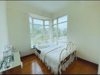 The Peak - The Mount Austin 09