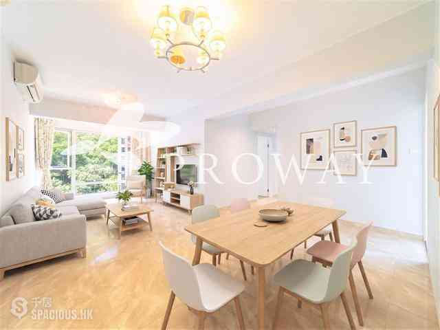 Mid Levels Central - Merry Court 01