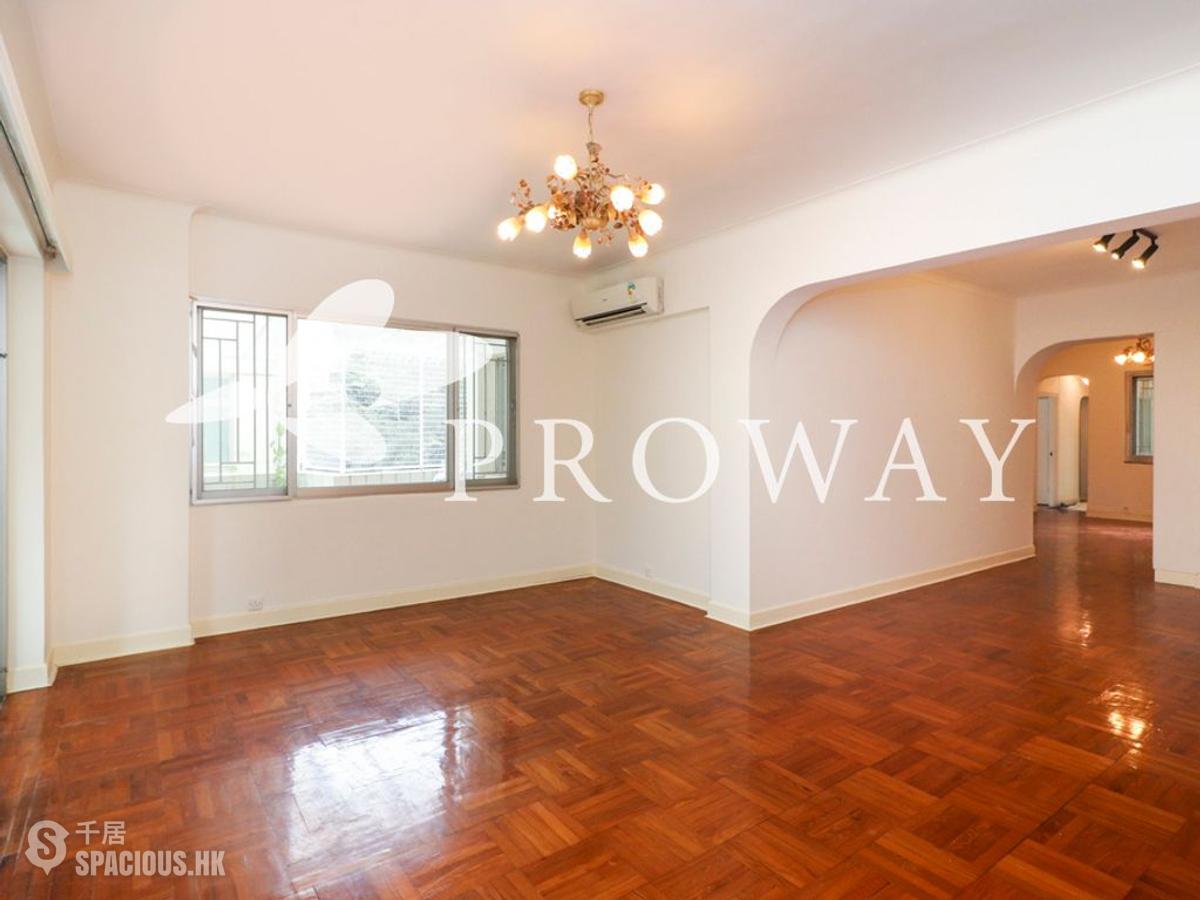 Mid Levels Central - Grand House 01