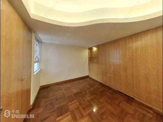 Mid Levels West - Realty Gardens Vienna Court (Block 5) 04