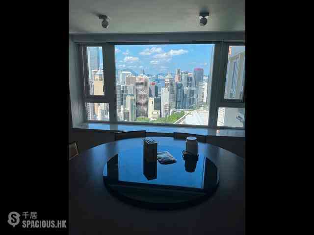 Mid Levels Central - Pine Court 03
