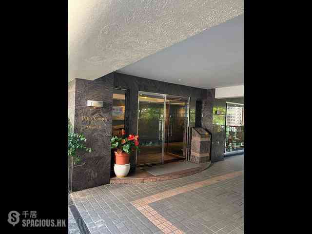 Mid Levels Central - Pine Court 09
