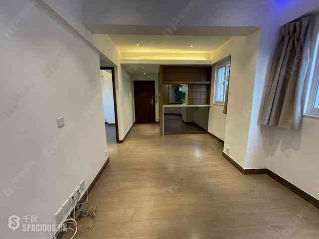 Soho - Caravan Court 01