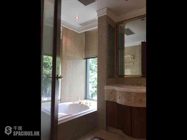Mid Levels Central - Regence Royale Tower 2 07