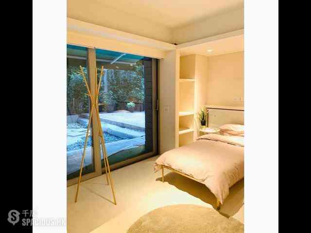 Mid Levels Central - Wing Hong Mansion 02