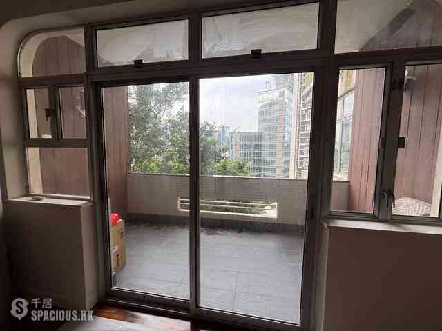 Mid Levels Central - Estella Court 02
