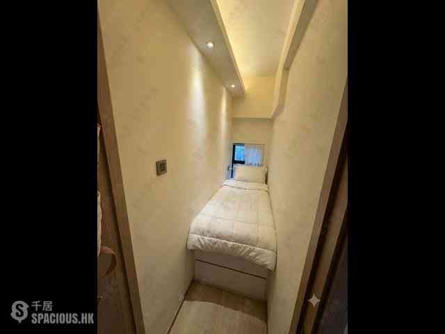 Mid Levels Central - Robinson Heights Block 3 06
