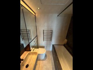 Mid Levels Central - Arezzo 11