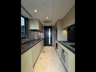 Mid Levels Central - Arezzo 15