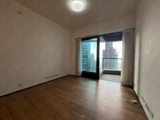 Mid Levels Central - Arezzo 24