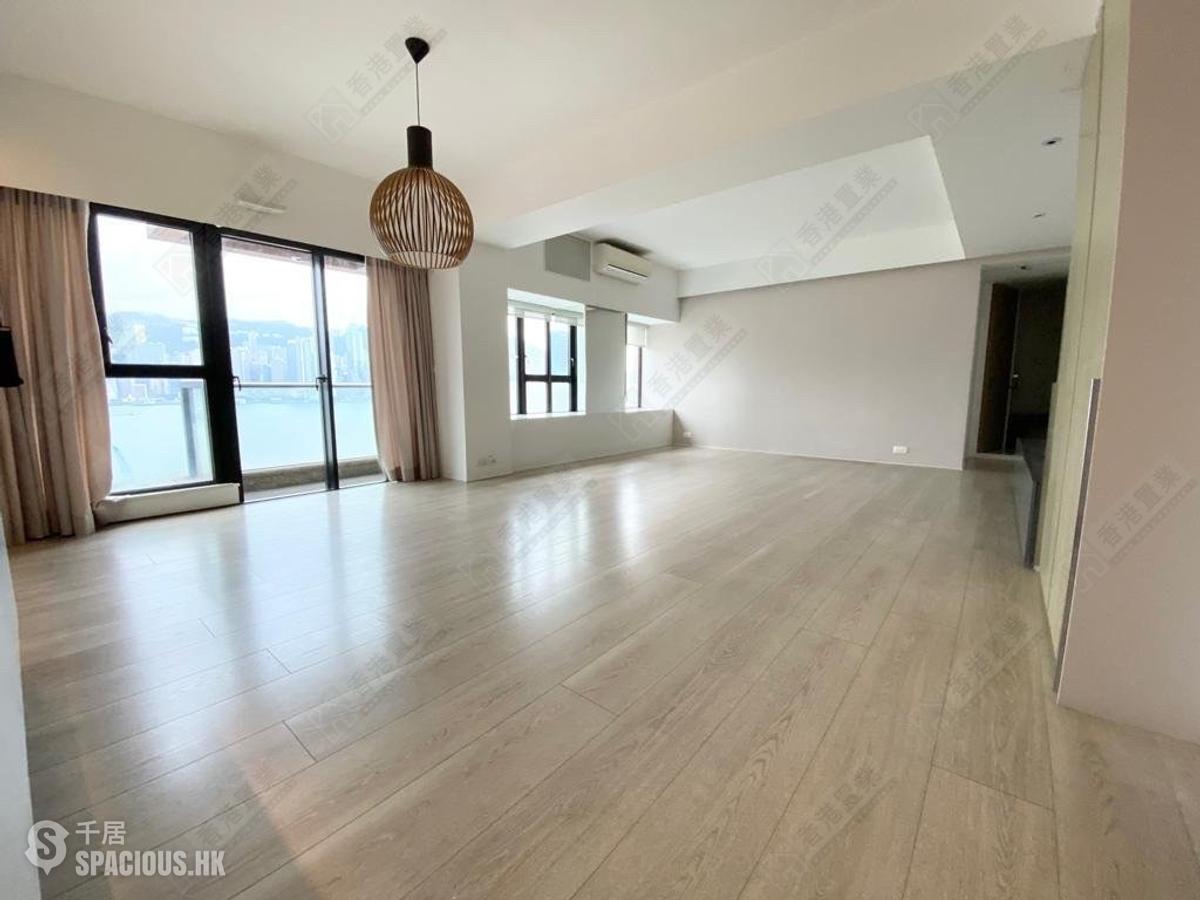 West Kowloon - The Arch Sky Tower (Block 1) 01