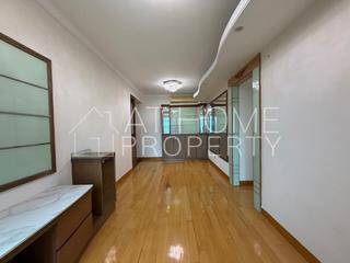Sheung Wan - Queen's Terrace 02