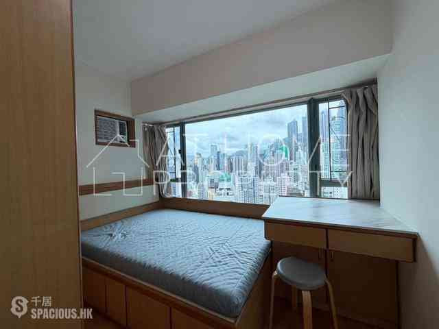 Sheung Wan - Queen's Terrace 03