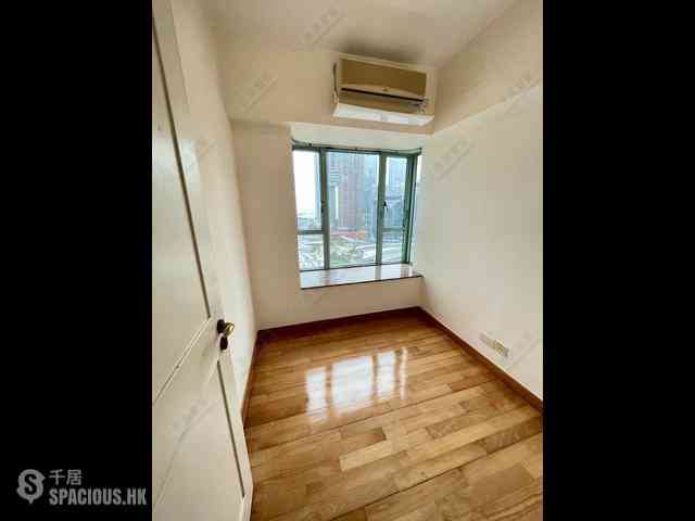 Tsim Sha Tsui - The Victoria Towers Tower 2 02
