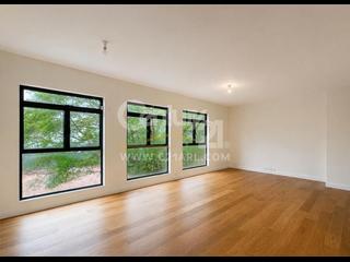 The Peak - Strawberry Hill 05
