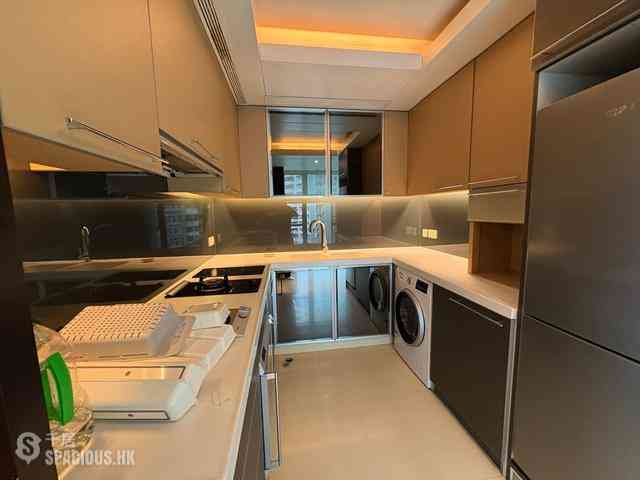 Mid Levels Central - 11, Macdonnell Road 04
