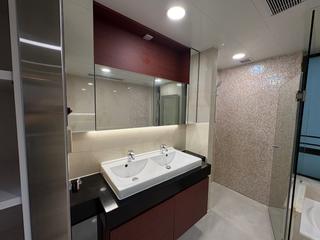 Mid Levels Central - 11, Macdonnell Road 15