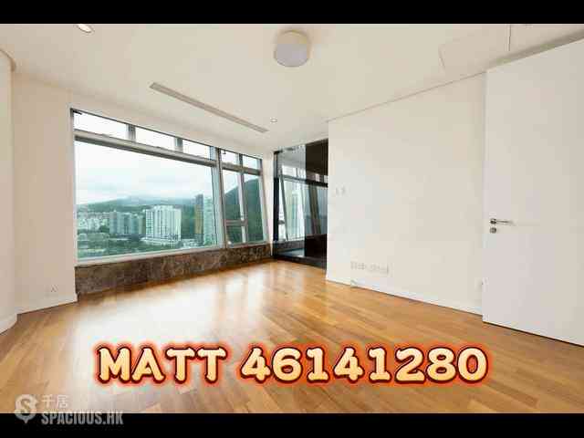 Repulse Bay - The Lily 10