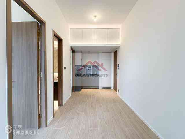 Sai Ying Pun - Des Voeux W Residence 02