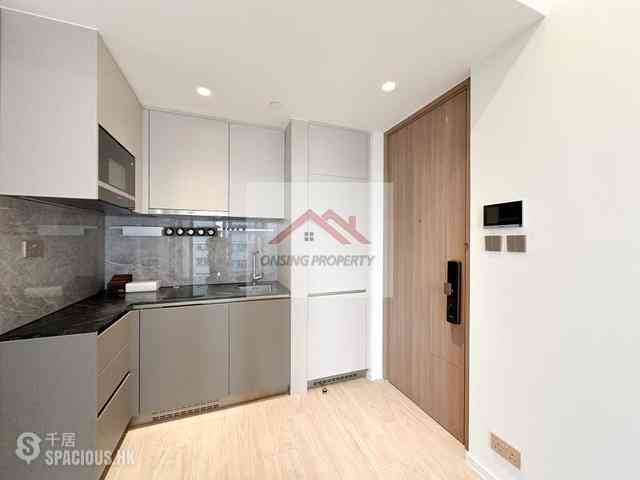 Sai Ying Pun - Des Voeux W Residence 03